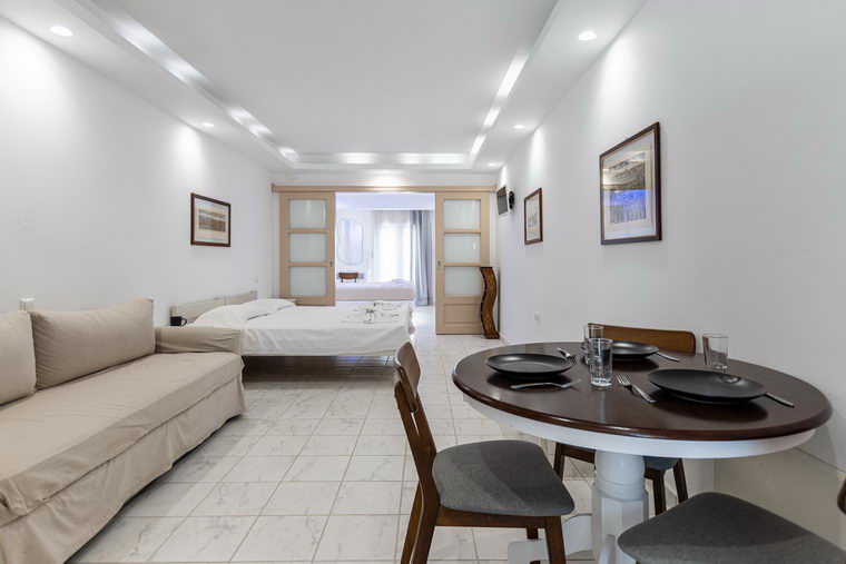 Ground floor apartments for 5 or 6